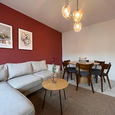 Neues 3-zimmer-city-apartment In Mit Espresso, Arbeitsplatz Und Parkplatz 公寓