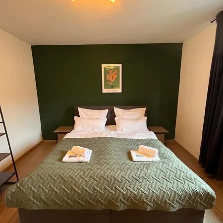 Neues 3-zimmer-city-apartment In Mit Espresso, Arbeitsplatz Und Parkplatz 比勒费尔德