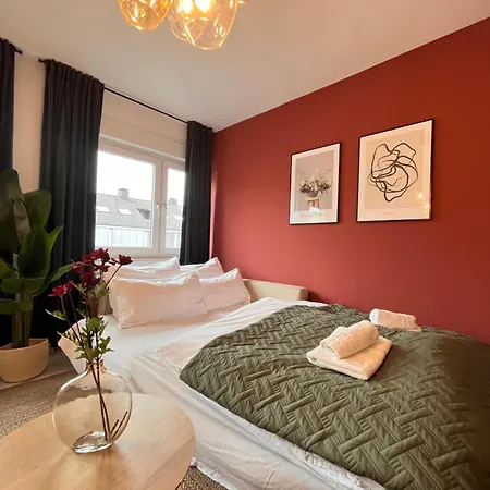 Neues 3-zimmer-city-apartment In Mit Espresso, Arbeitsplatz Und Parkplatz 公寓 比勒费尔德